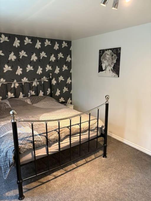 Newly Refurbished Flat In Kings Heath Apartment Birmingham Exterior photo
